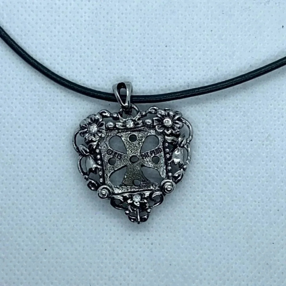 Heart pendant on green leather cord choker 16-18” necklace